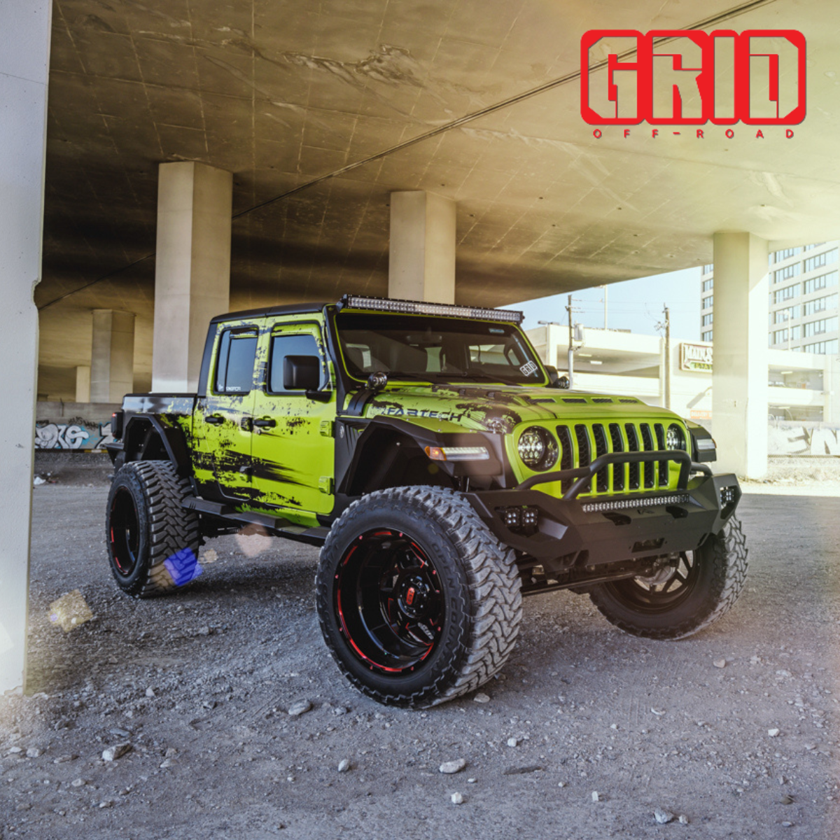Customize your ride with Grid Off Road’s GD14 Wheels. Grid Off Road’s GD14 series directional inserts come in either chrome, black, carbon fiber or they can be color matched. These 1-piece cast wheels have vehicle specific bolt pattern, center bore and are TPMS compatible. Stop in and make a statement with GRID Off-Road’s Gd14 Wheels.